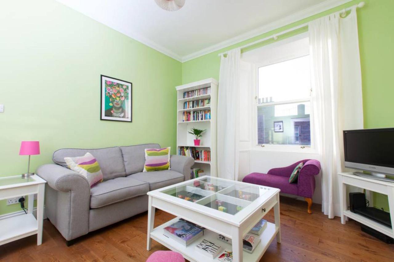Bright And Modern Causewayside Apartment Edinburgh Exterior photo
