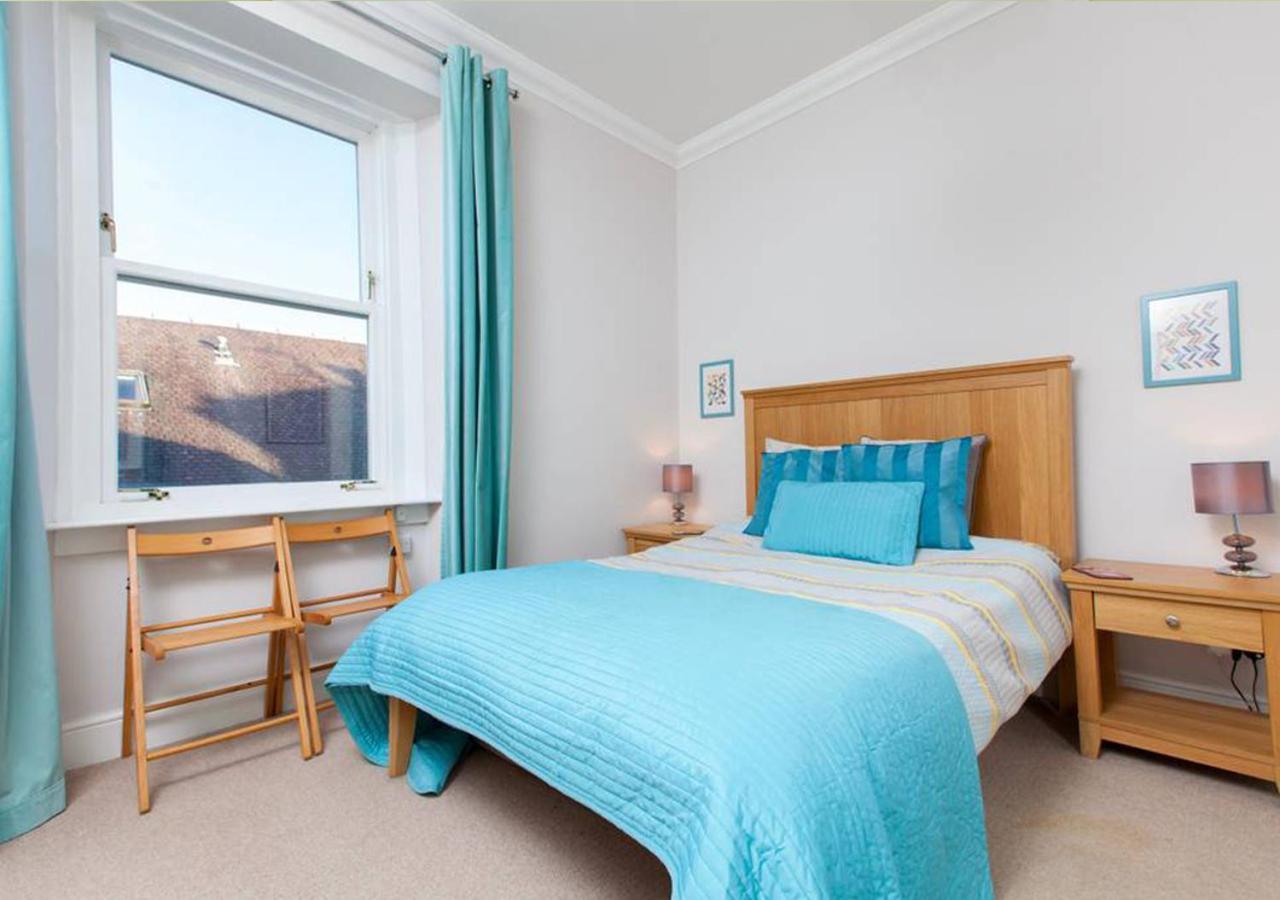 Bright And Modern Causewayside Apartment Edinburgh Exterior photo