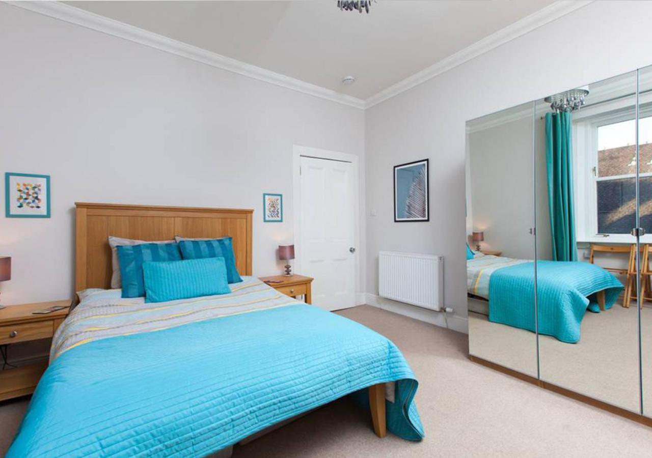Bright And Modern Causewayside Apartment Edinburgh Exterior photo